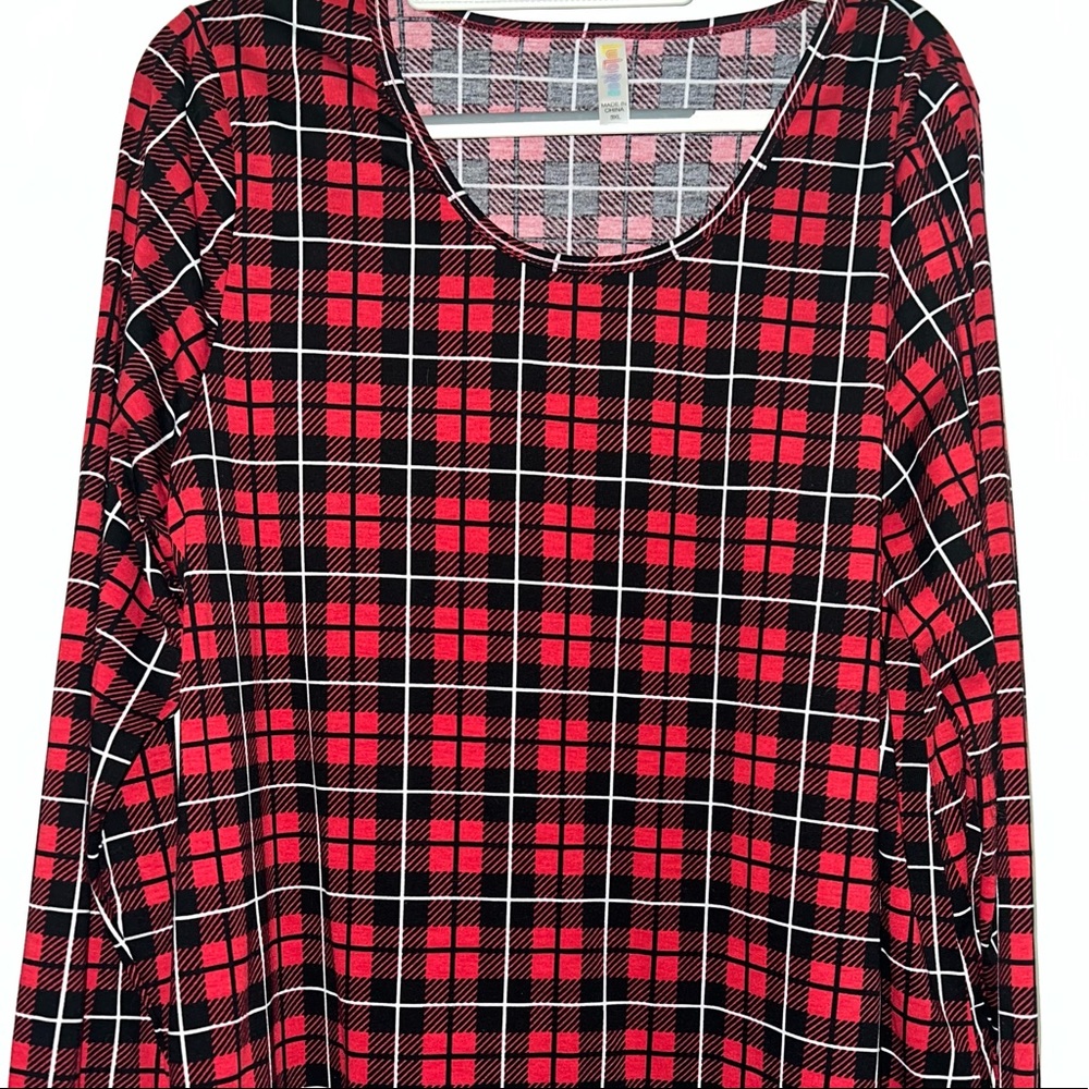 Lularoe long sleeve plaid Lynnae